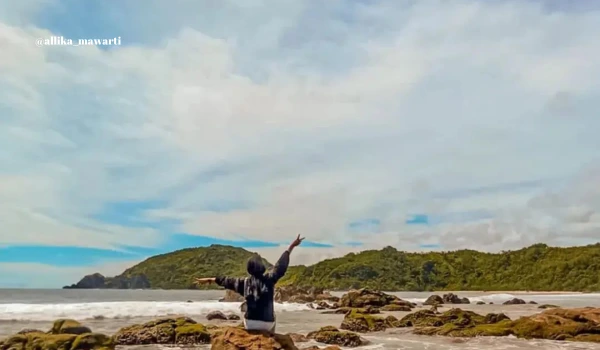 Pantai Wediombo Jogja